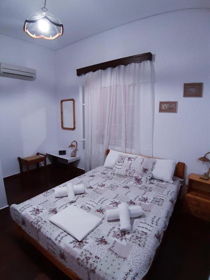 Traditional House Alepis In Areopolis Exterior photo